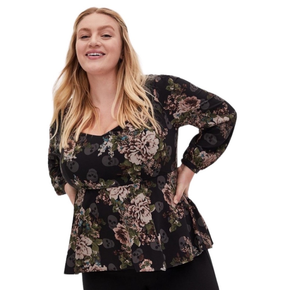 Torrid Peplum Crepe Sweetheart Neck Top Floral/Skull Print Boho Goth Sz 3X